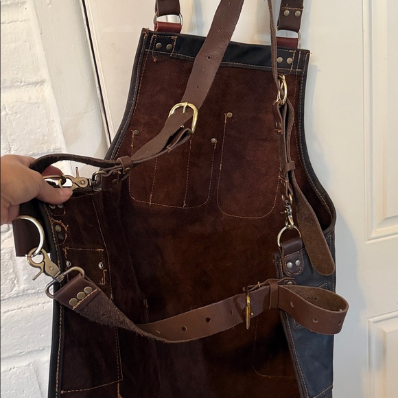 Heavy Duty Leather Apron - Picture 11 of 17